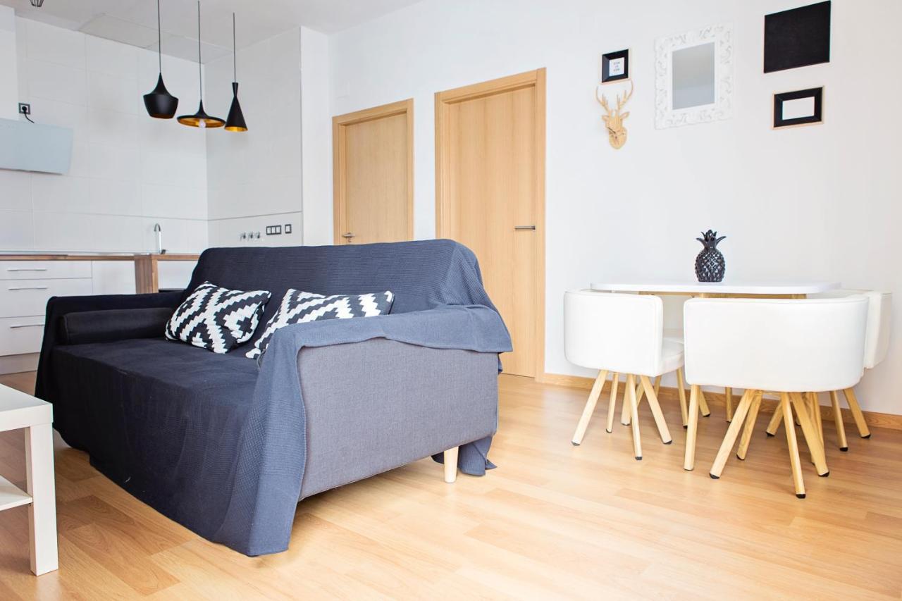 Homely Malaga Refino Oriental Ngoại thất bức ảnh
